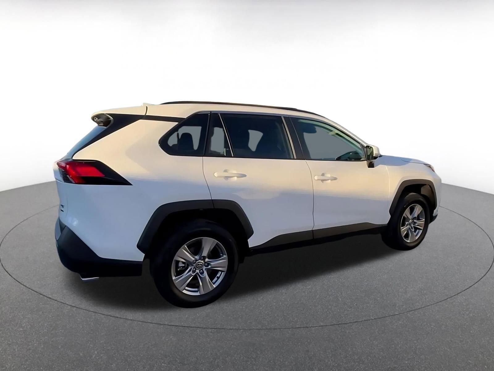 Thumbnail: 2025 Toyota RAV4 - 15