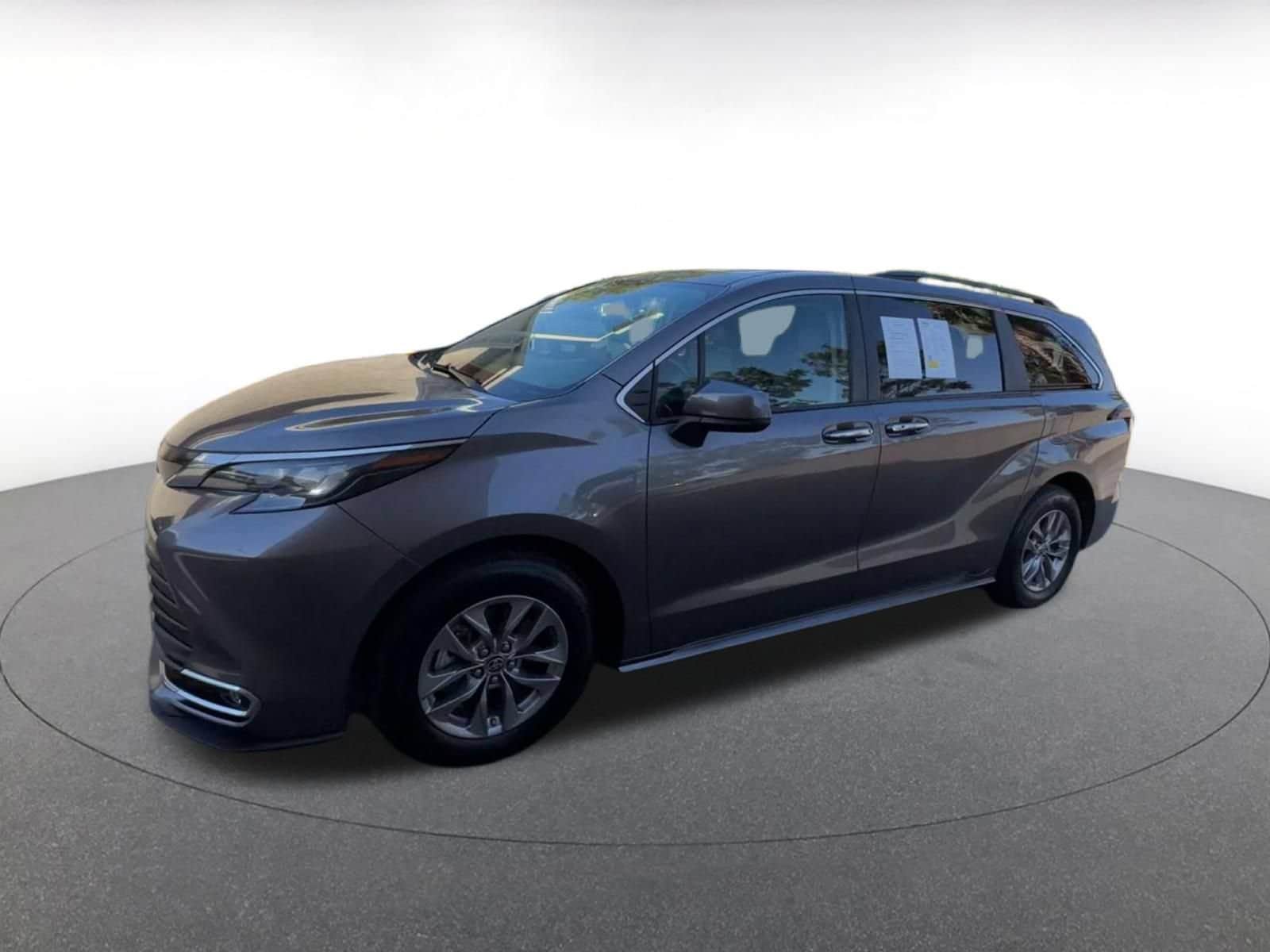 Thumbnail: 2024 Toyota Sienna - 7