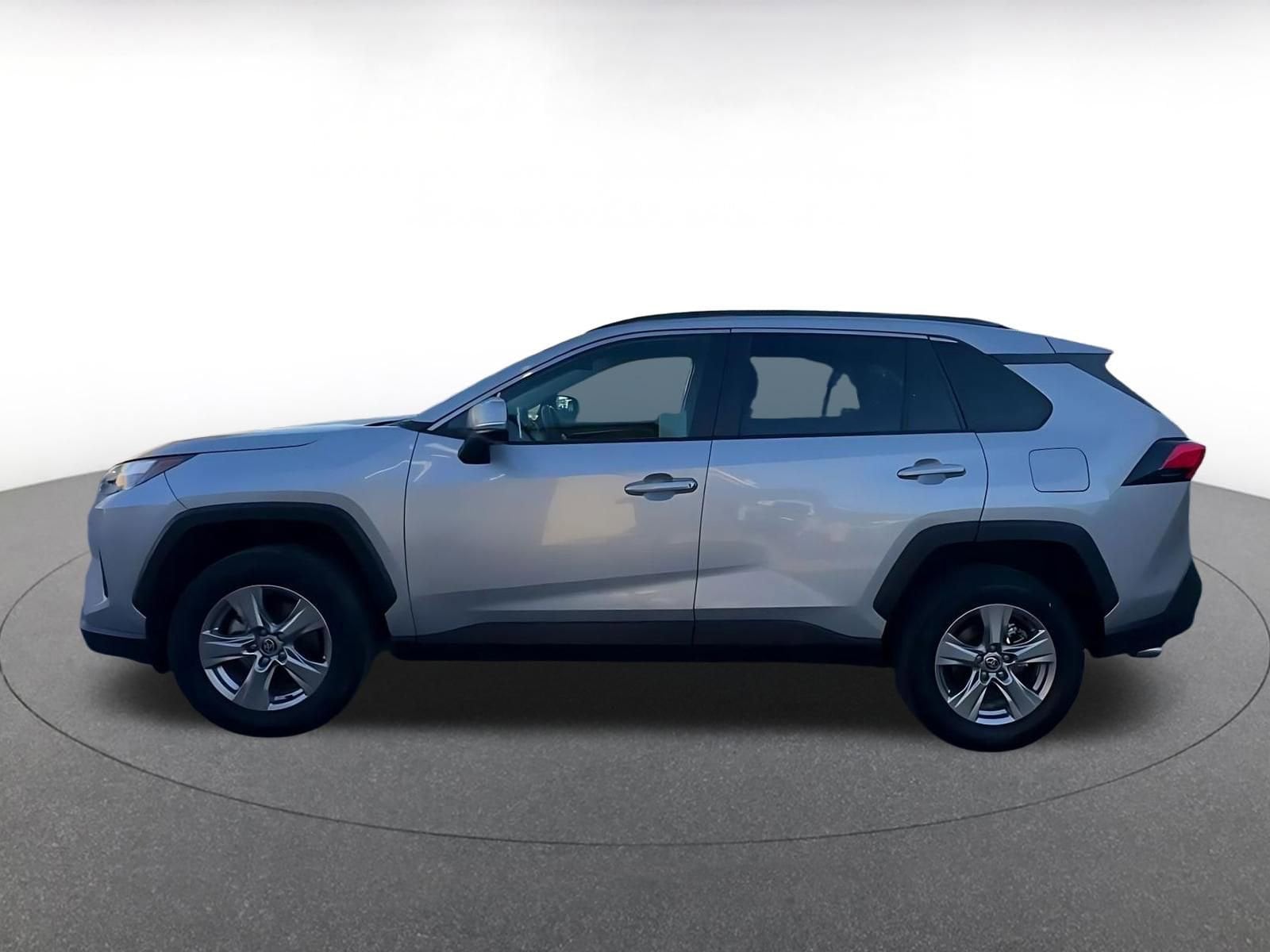 Thumbnail: 2025 Toyota RAV4 - 9