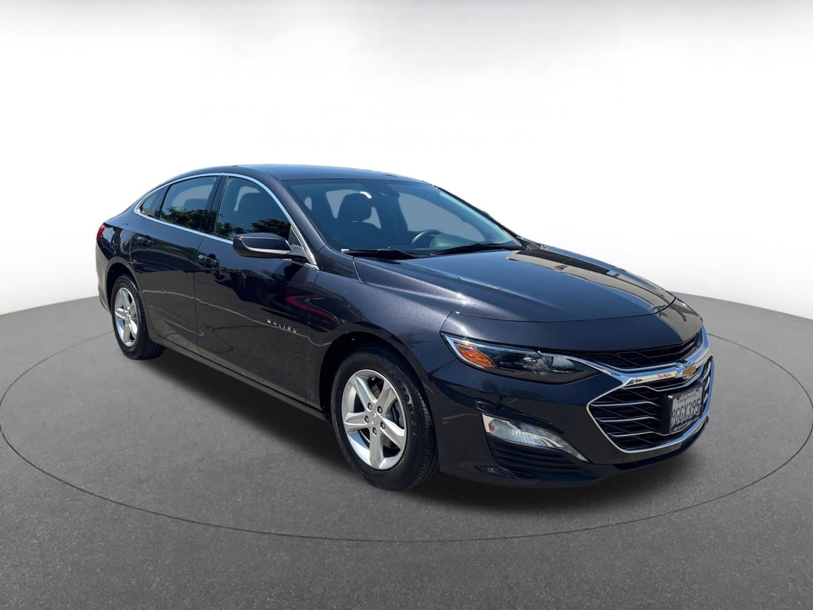 Thumbnail: 2023 Chevrolet Malibu - 2