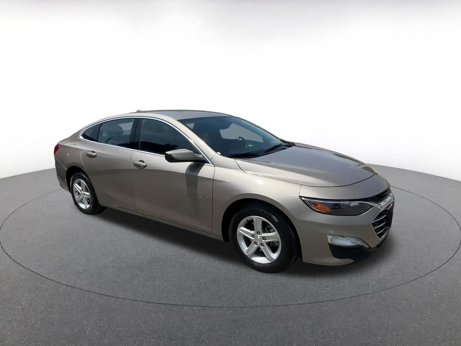 Thumbnail: 2024 Chevrolet Malibu - 2