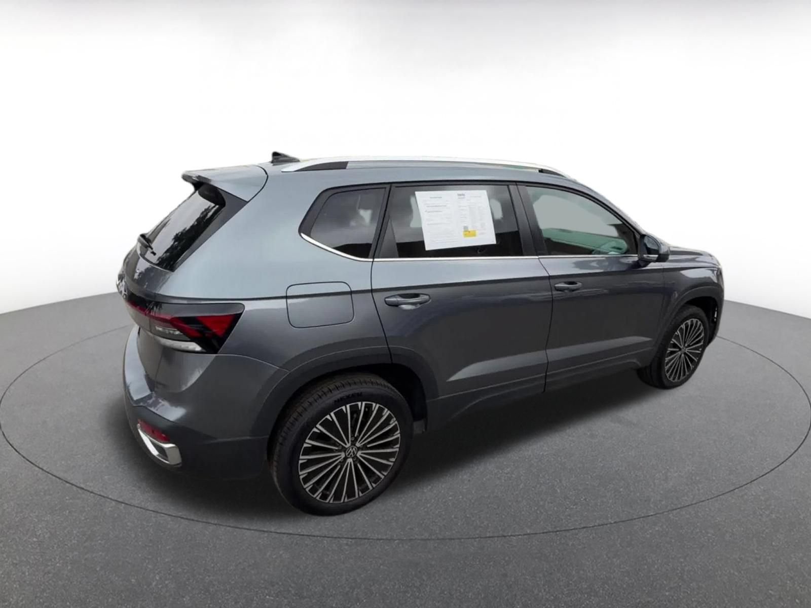 Thumbnail: 2025 Volkswagen Taos - 15