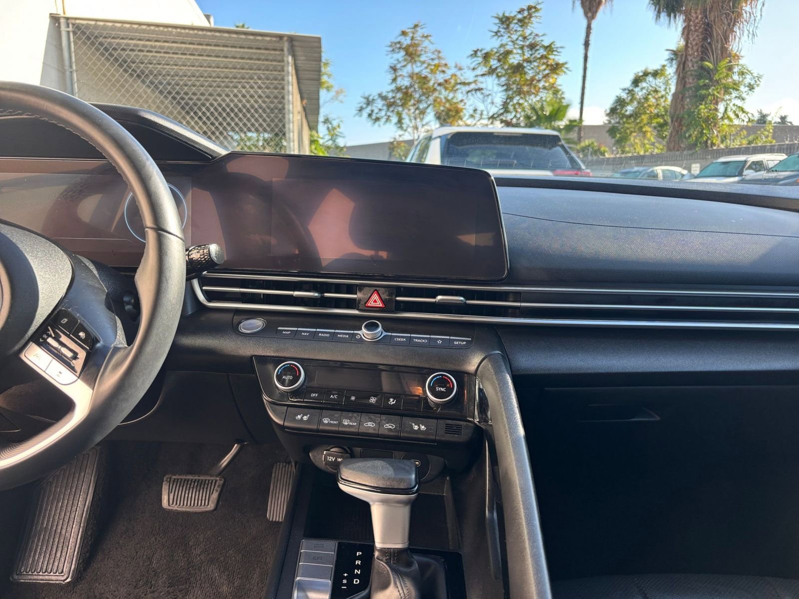 Thumbnail: 2025 Hyundai Elantra - 30