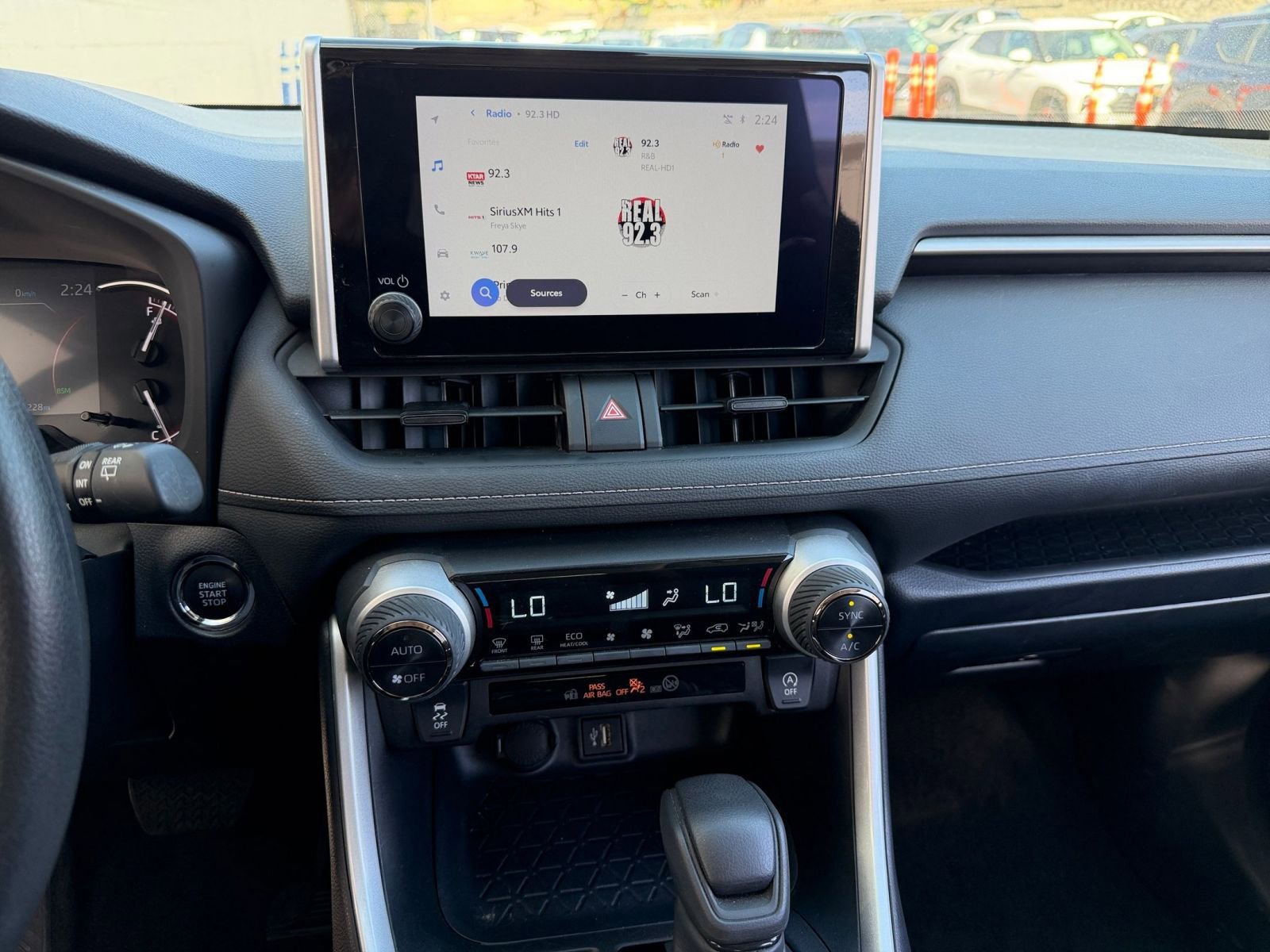 Thumbnail: 2025 Toyota RAV4 - 17