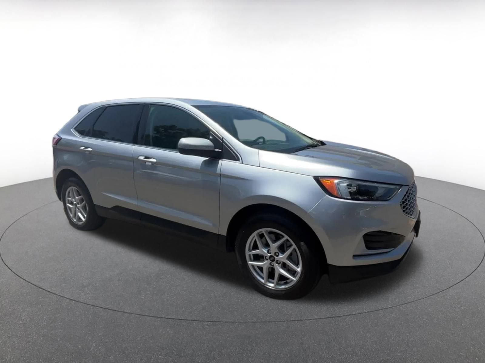 Thumbnail: 2024 Ford Edge - 2