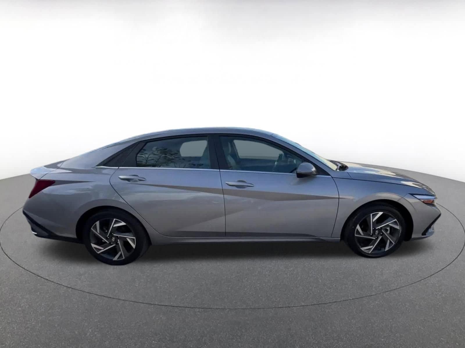 Thumbnail: 2025 Hyundai Elantra - 16