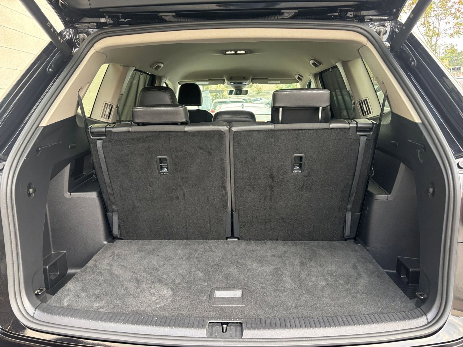 Thumbnail: 2025 Volkswagen Atlas - 32