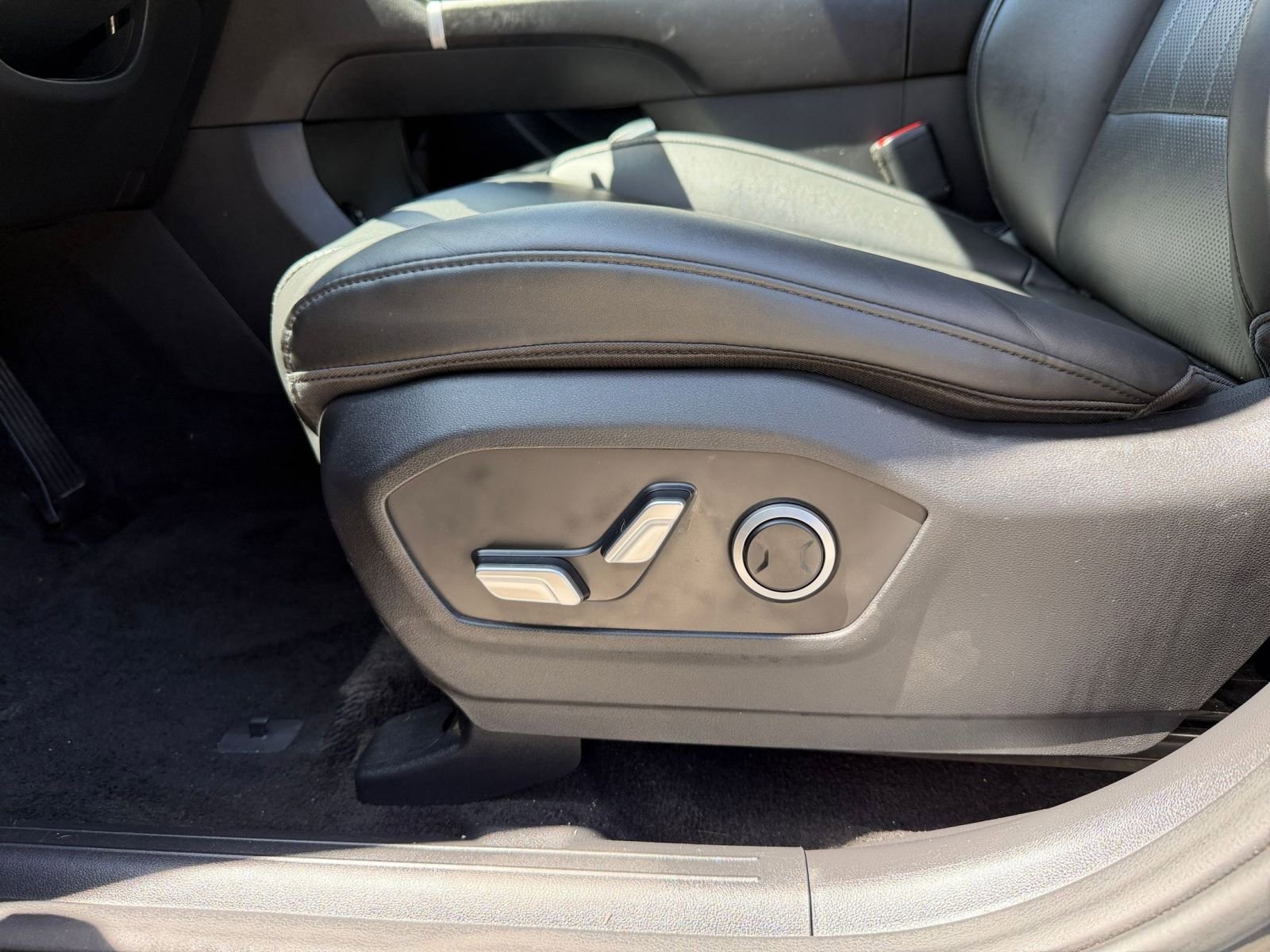 Thumbnail: 2025 Hyundai Santa Fe - 22