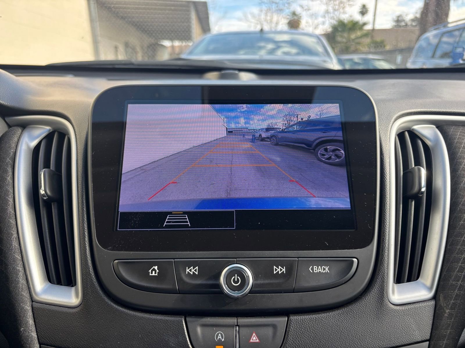 Thumbnail: 2024 Chevrolet Malibu - 27