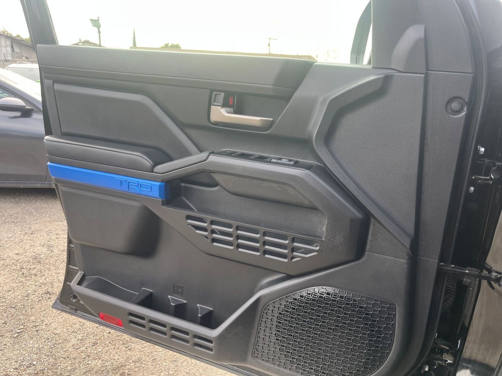 Thumbnail: 2025 Toyota Tacoma - 18