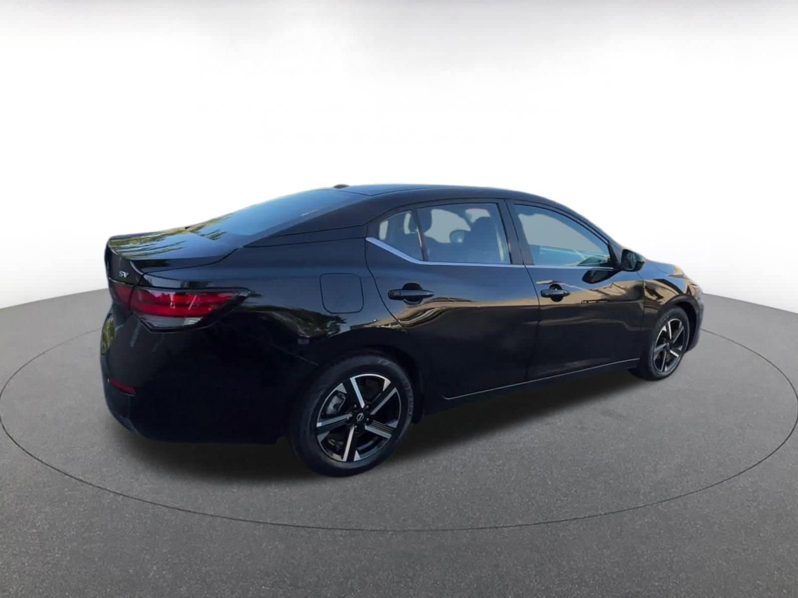 Thumbnail: 2024 Nissan Sentra - 15