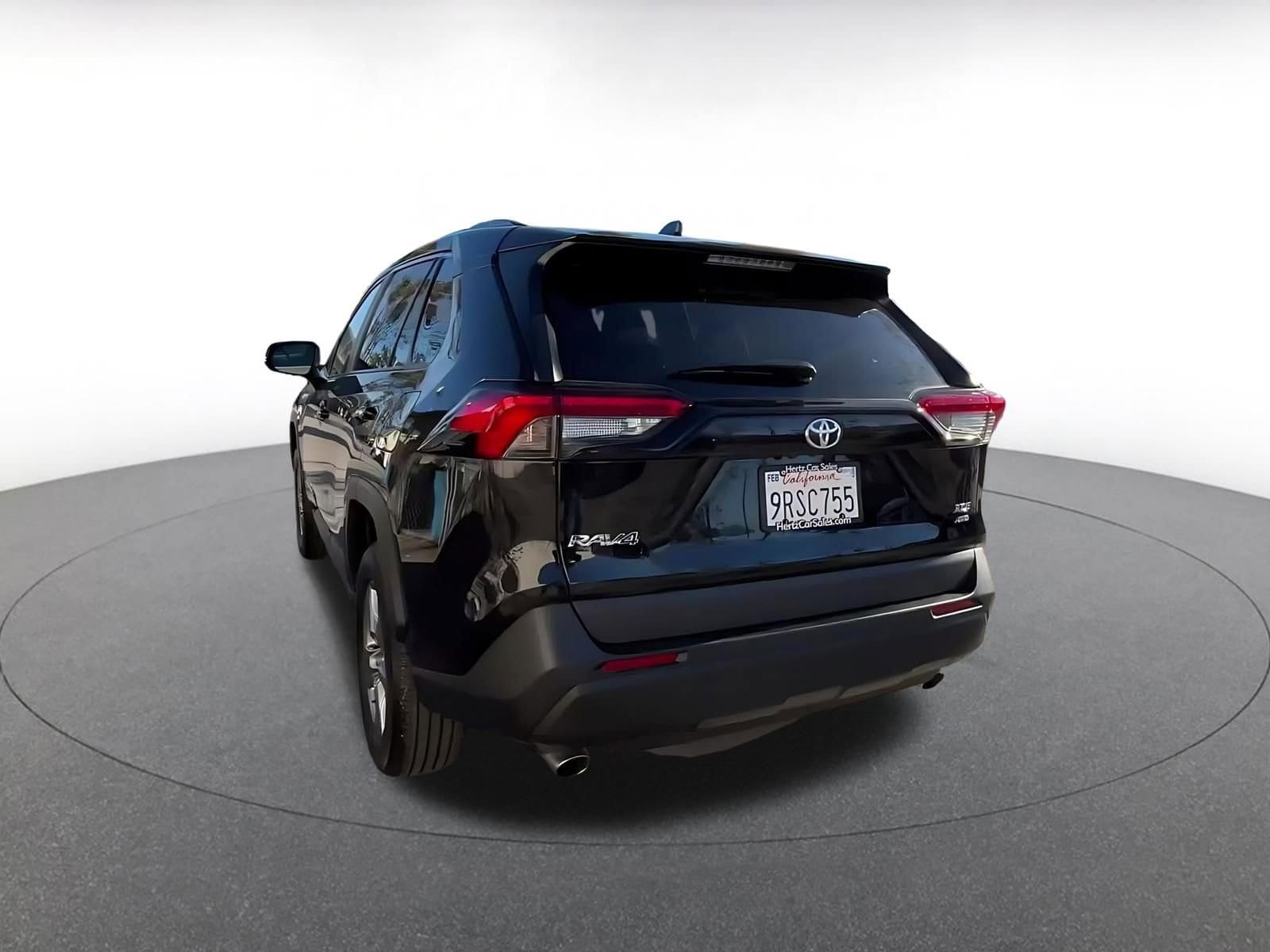 Thumbnail: 2025 Toyota RAV4 - 11