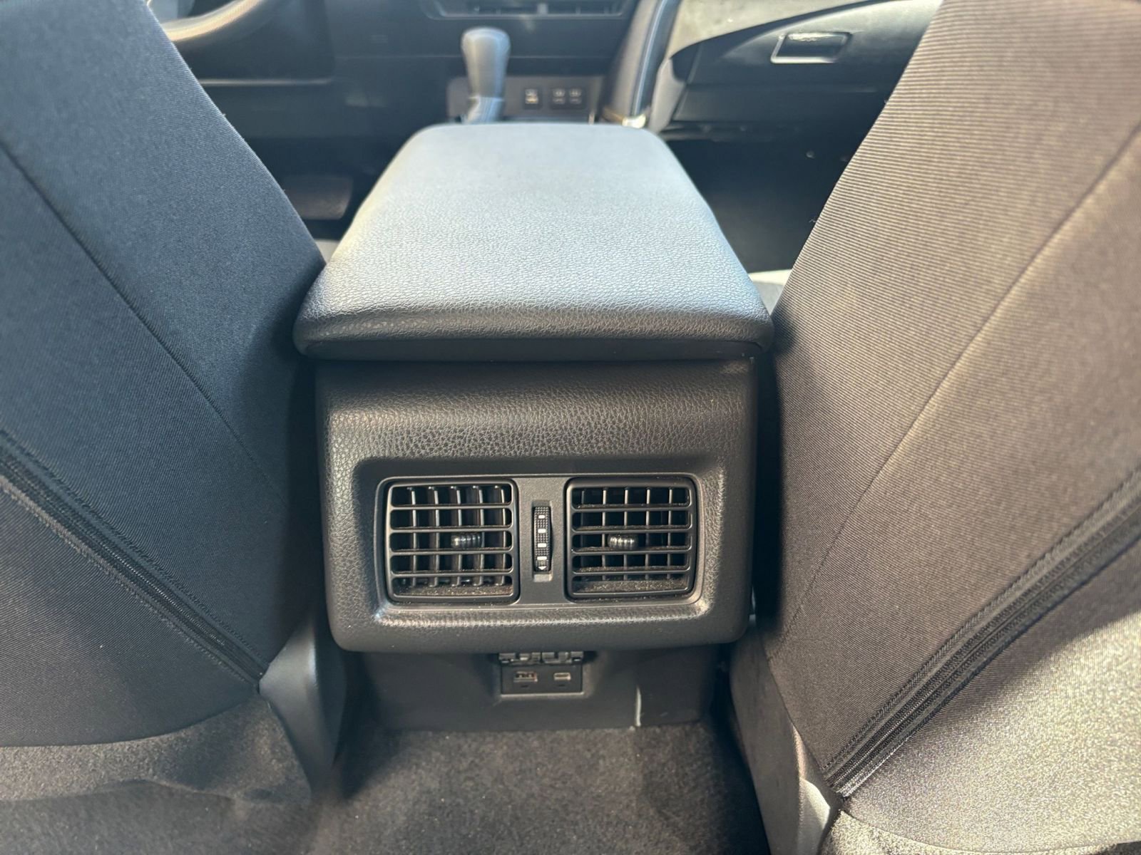 Thumbnail: 2025 Toyota Camry - 24