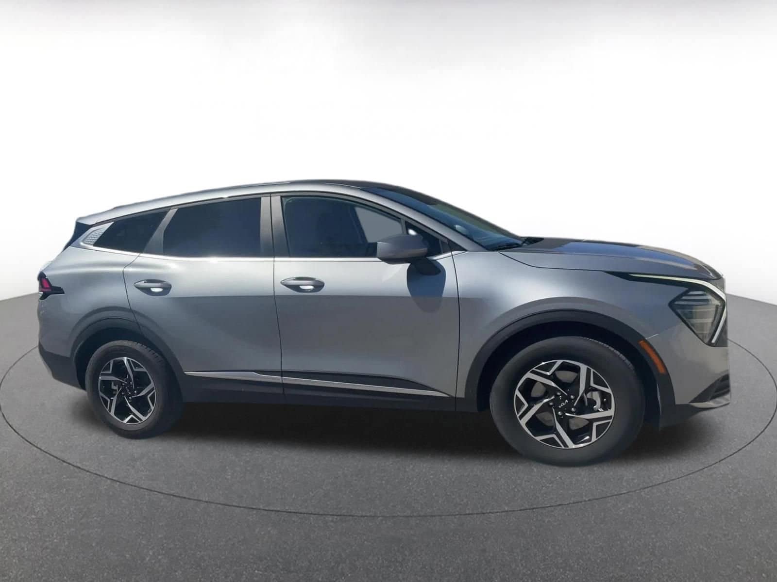 Thumbnail: 2025 Kia Sportage - 17