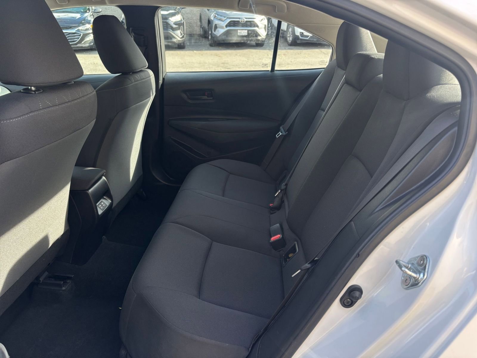 Thumbnail: 2025 Toyota Corolla - 25