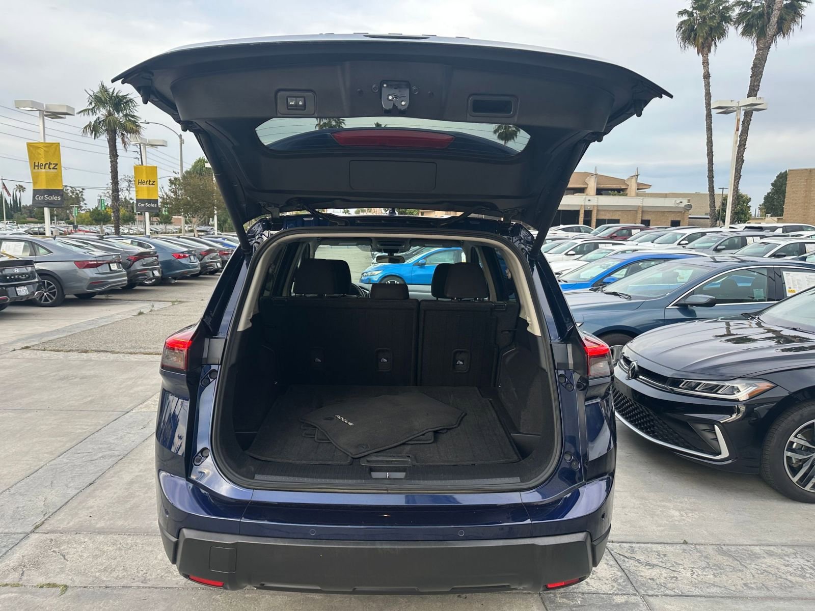 Thumbnail: 2025 Nissan Rogue - 31