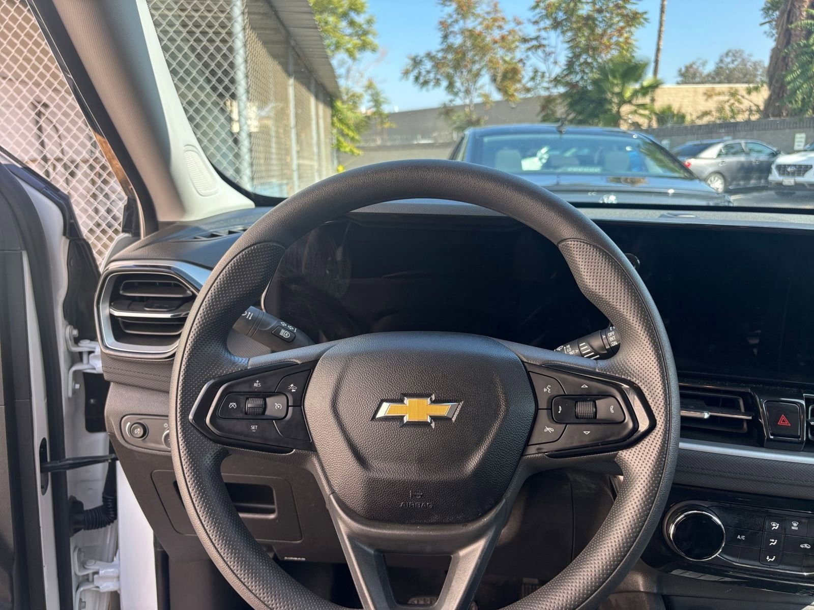 Thumbnail: 2025 Chevrolet TrailBlazer - 34