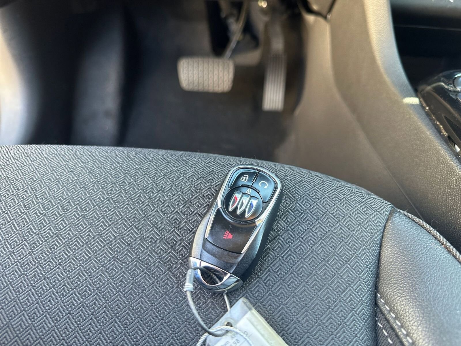 Thumbnail: 2025 Buick Encore GX - 21