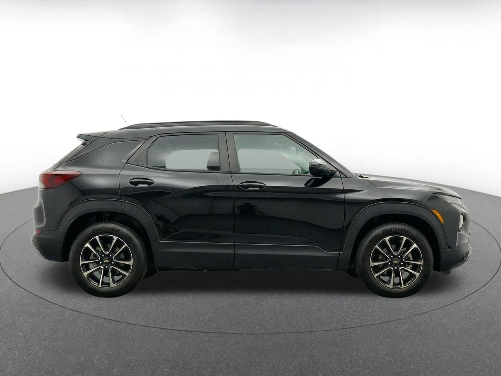Thumbnail: 2025 Chevrolet TrailBlazer - 10