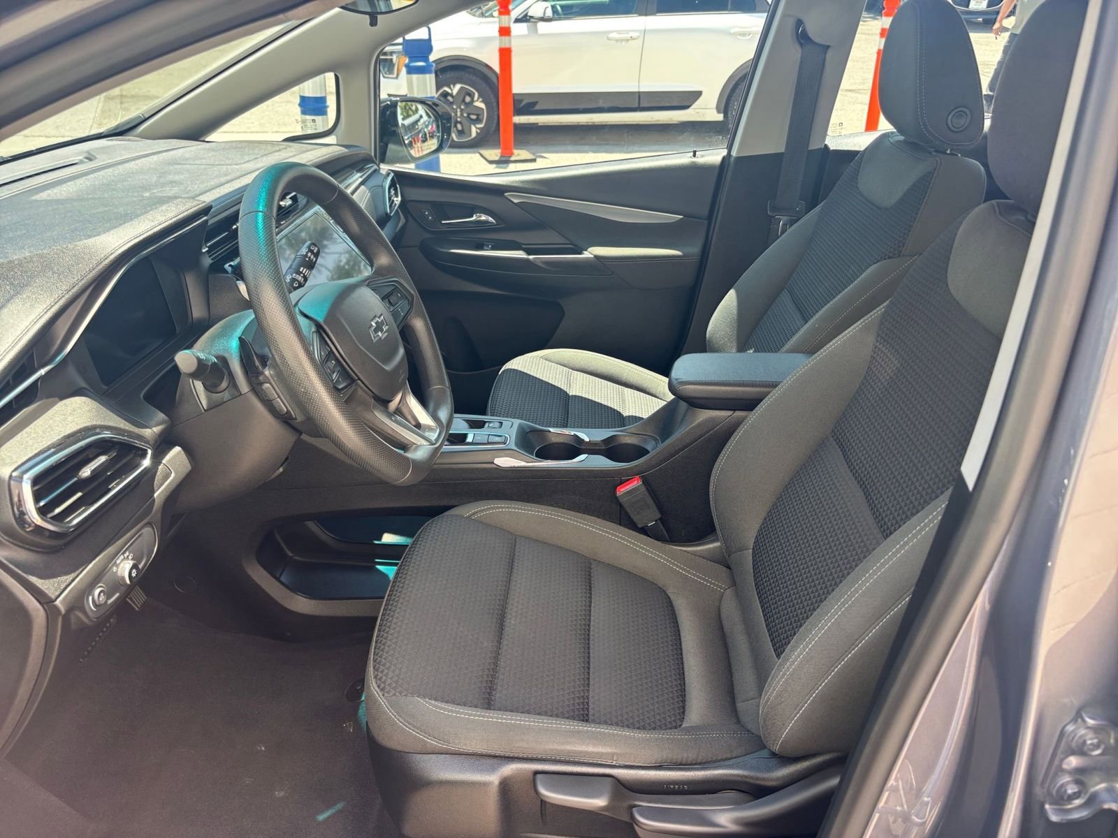 Thumbnail: 2023 Chevrolet Bolt EV - 31