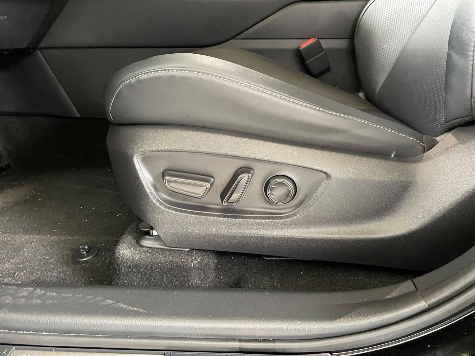 Thumbnail: 2025 Toyota Crown - 22