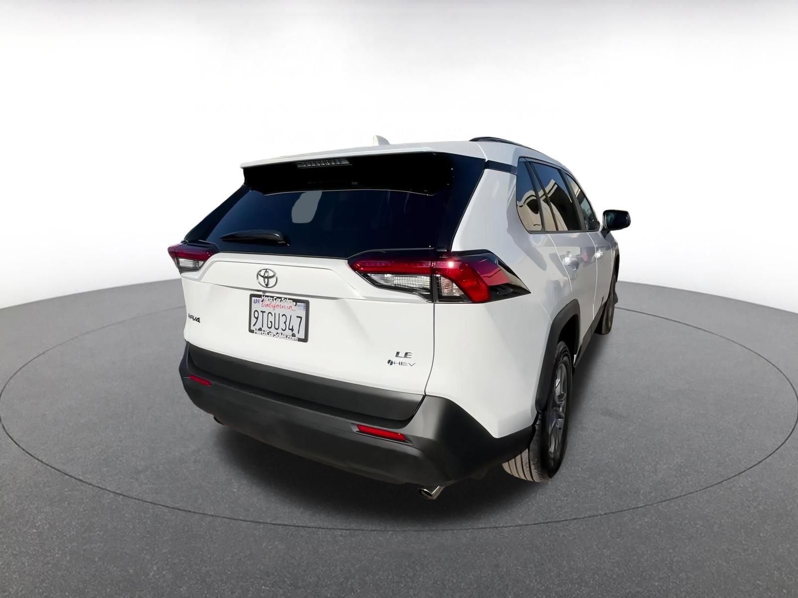 Thumbnail: 2025 Toyota RAV4 - 14