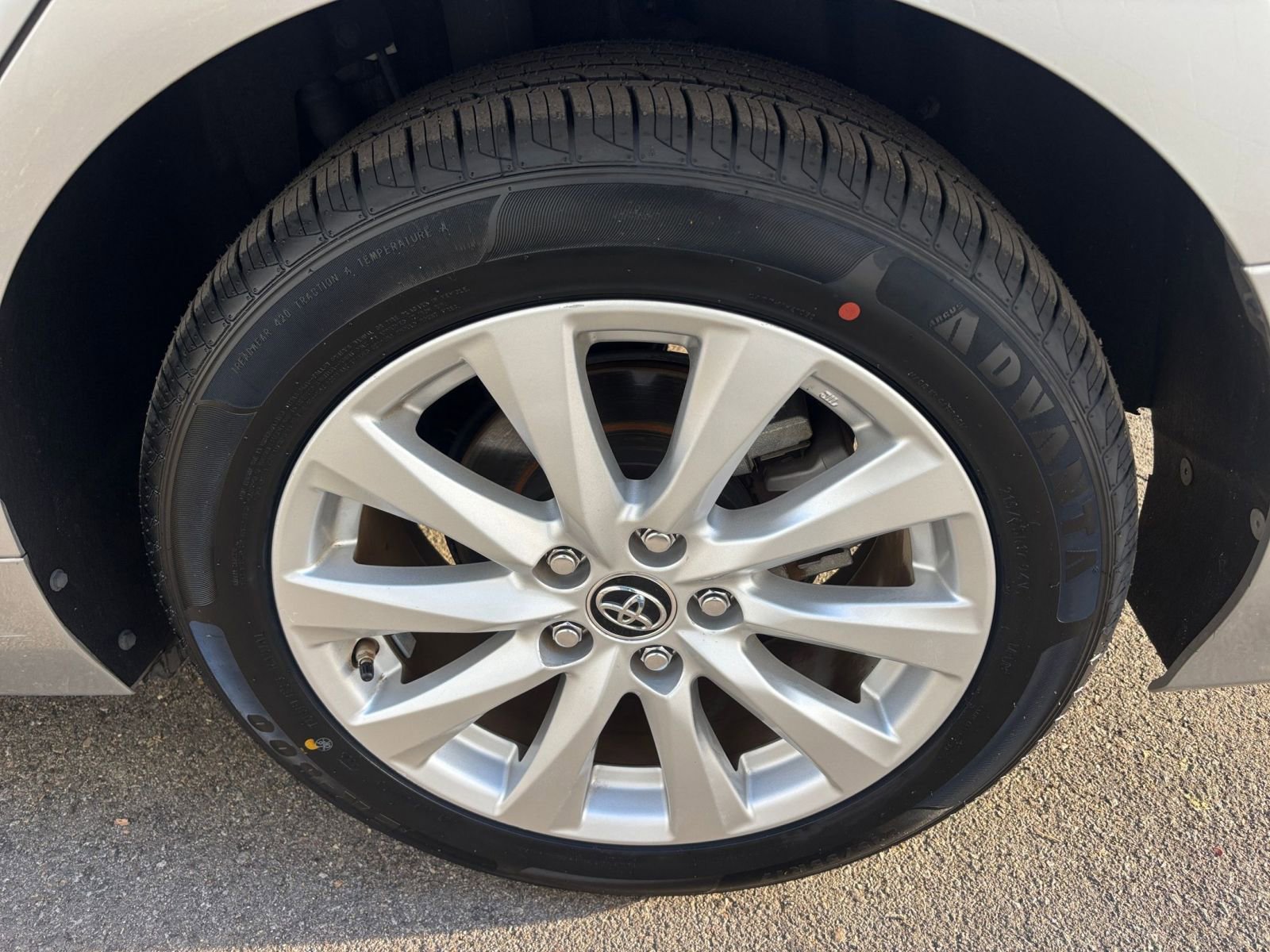 Thumbnail: 2018 Toyota Camry - 30