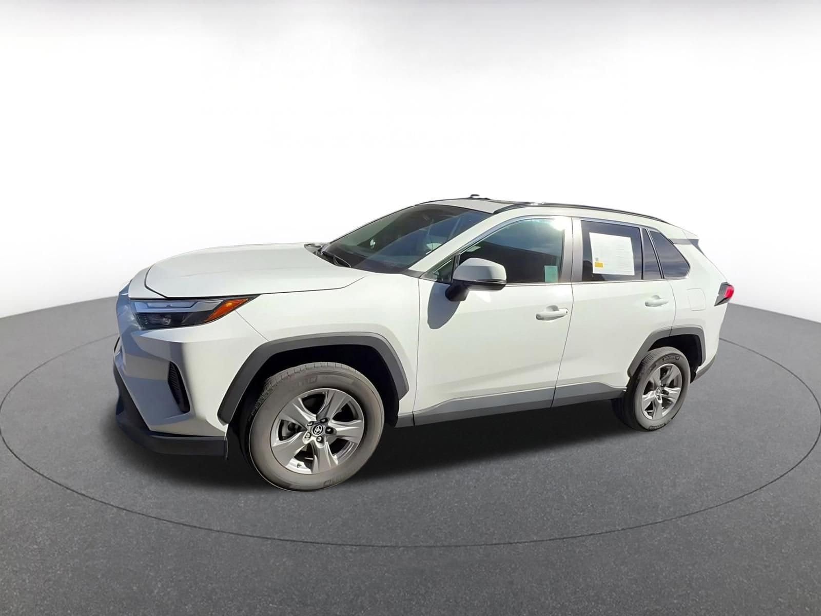 Thumbnail: 2025 Toyota RAV4 - 8