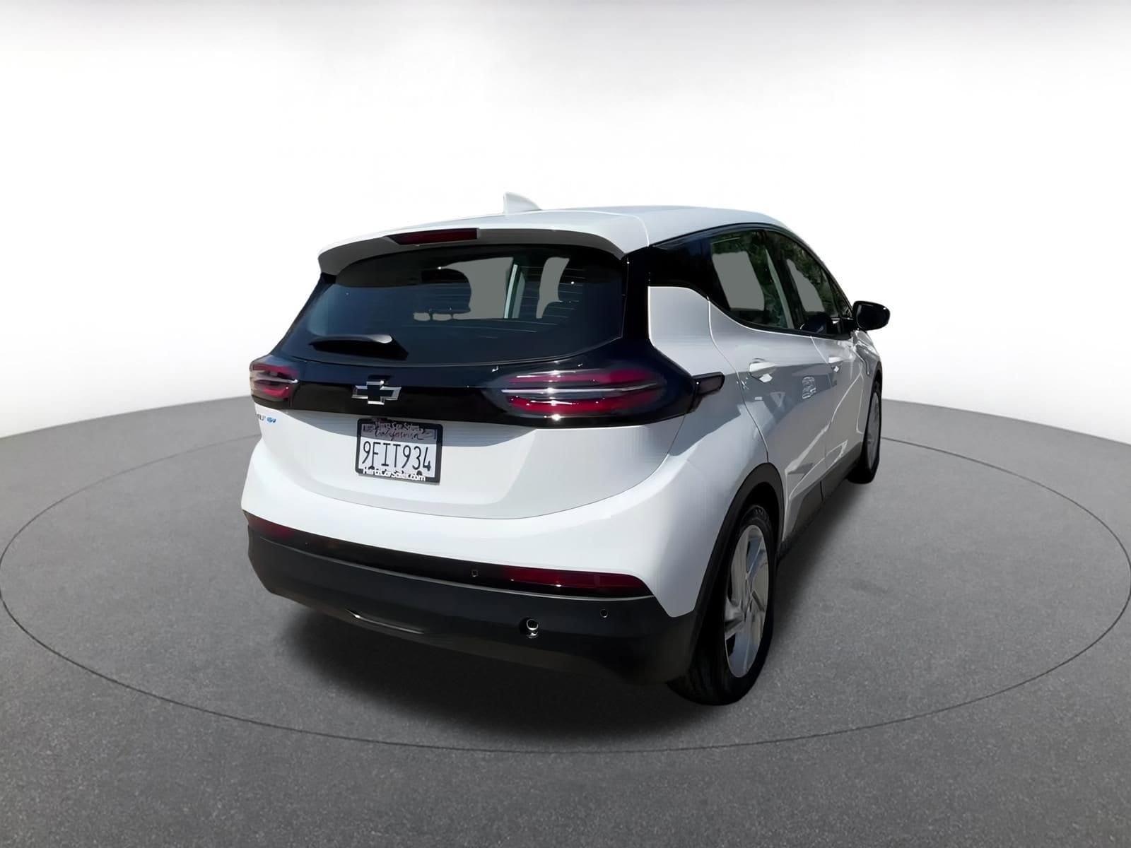 Thumbnail: 2023 Chevrolet Bolt EV - 13