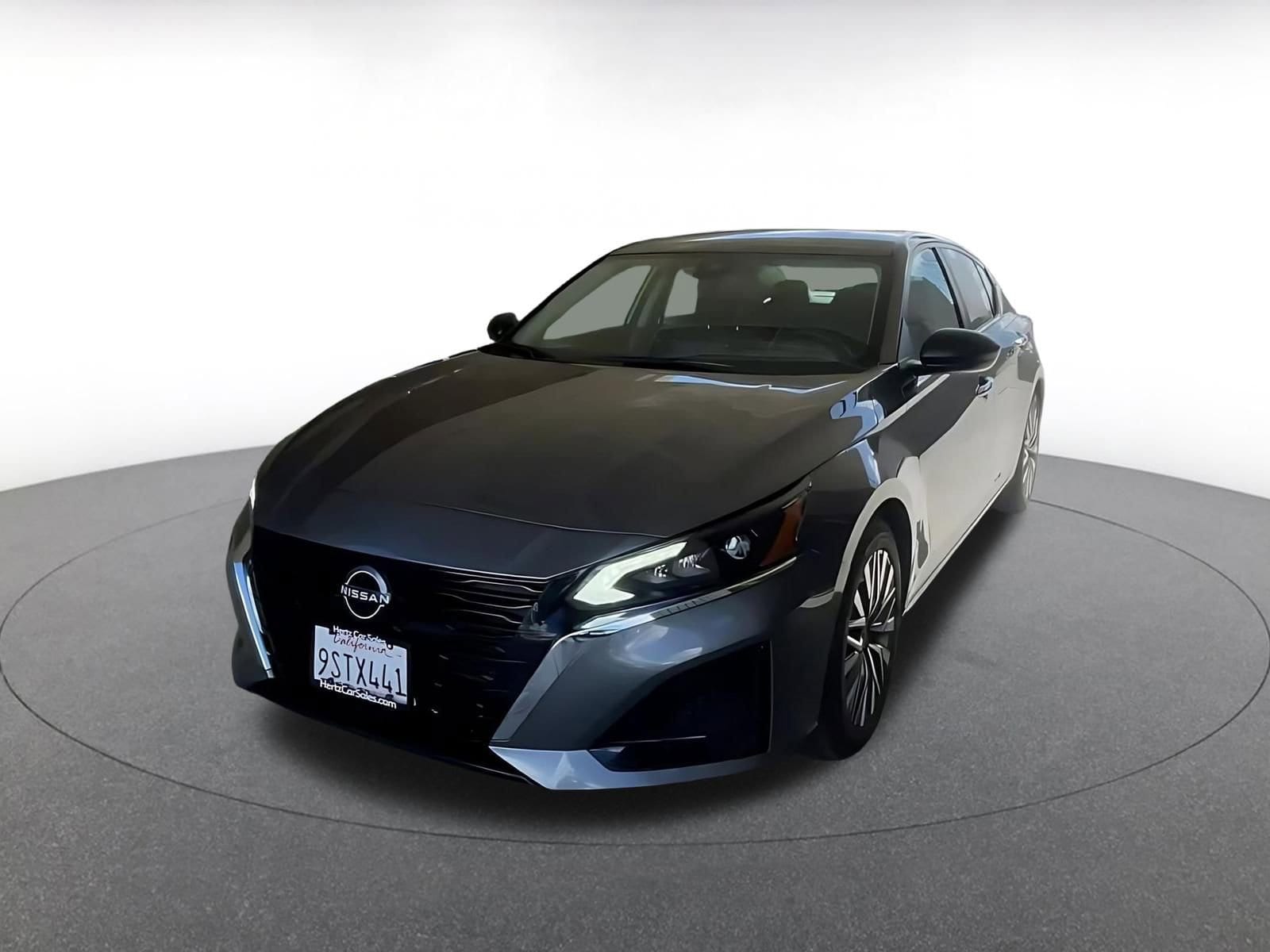 Thumbnail: 2025 Nissan Altima - 7