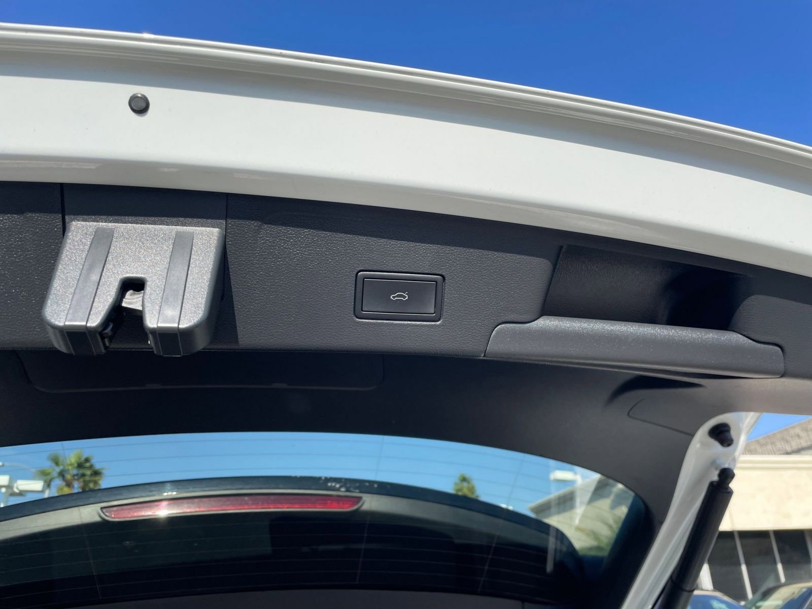 Thumbnail: 2025 Volkswagen Atlas - 23