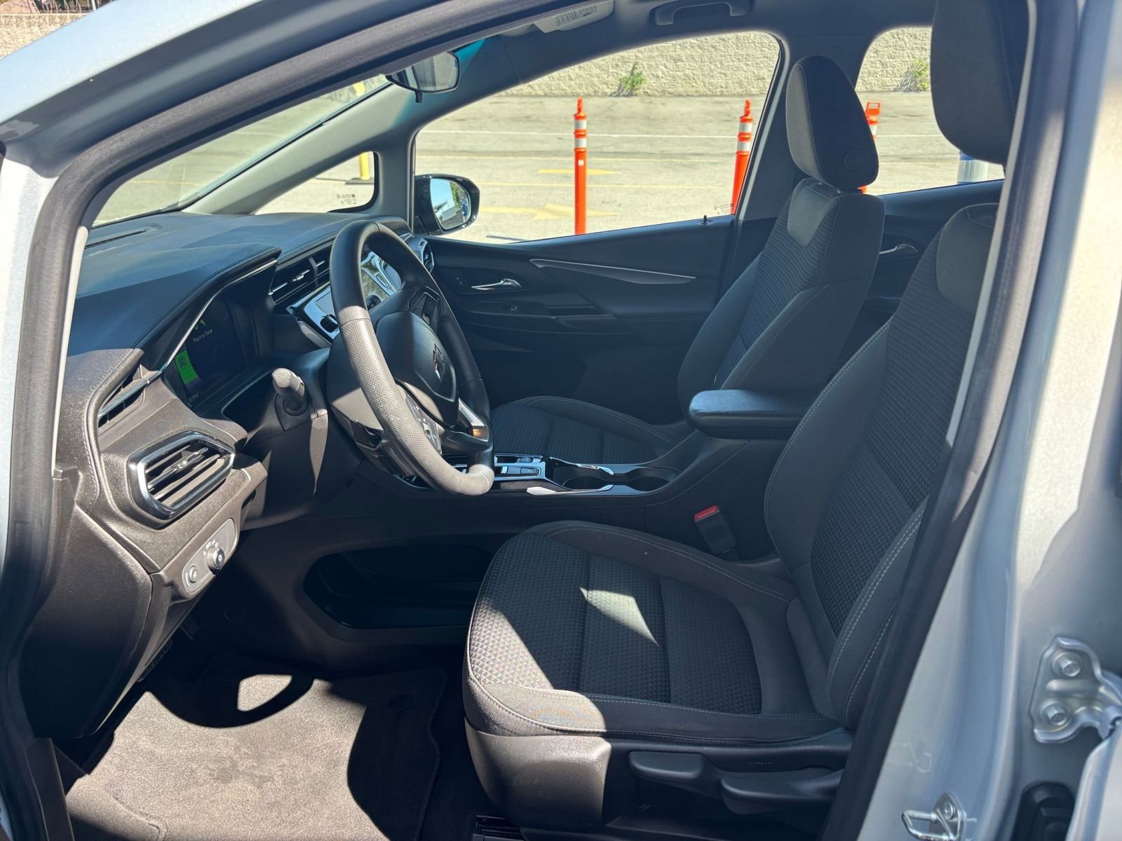 Thumbnail: 2023 Chevrolet Bolt EV - 31