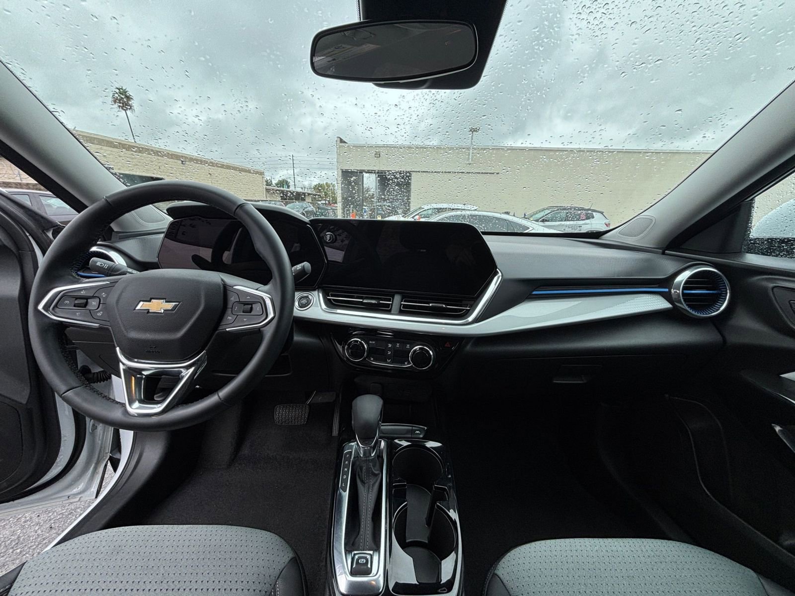 Thumbnail: 2025 Chevrolet Trax - 32