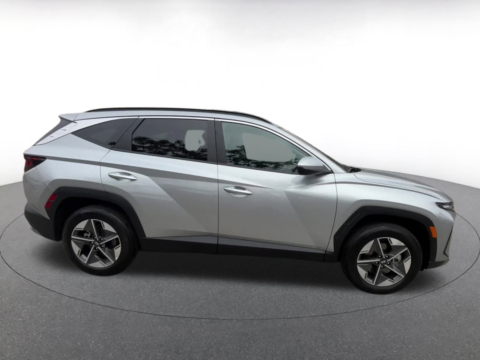 Thumbnail: 2025 Hyundai Tucson - 16