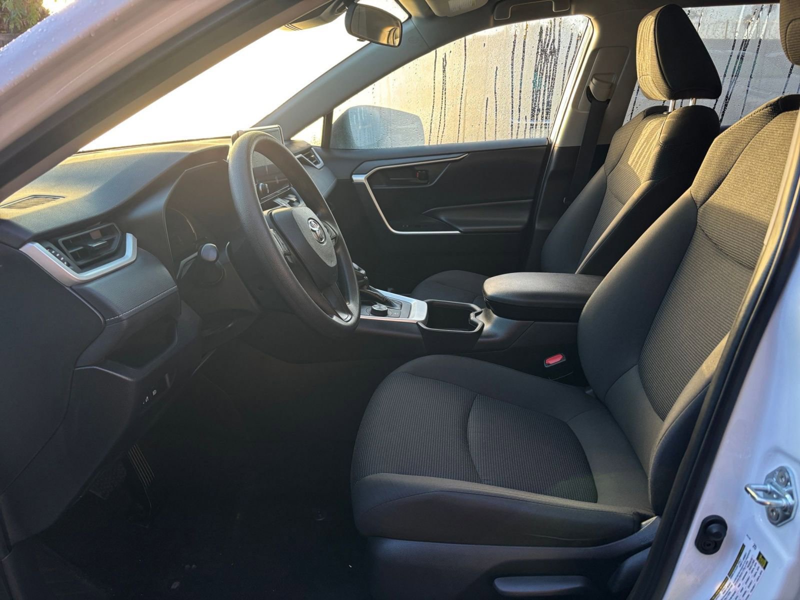 Thumbnail: 2025 Toyota RAV4 - 27