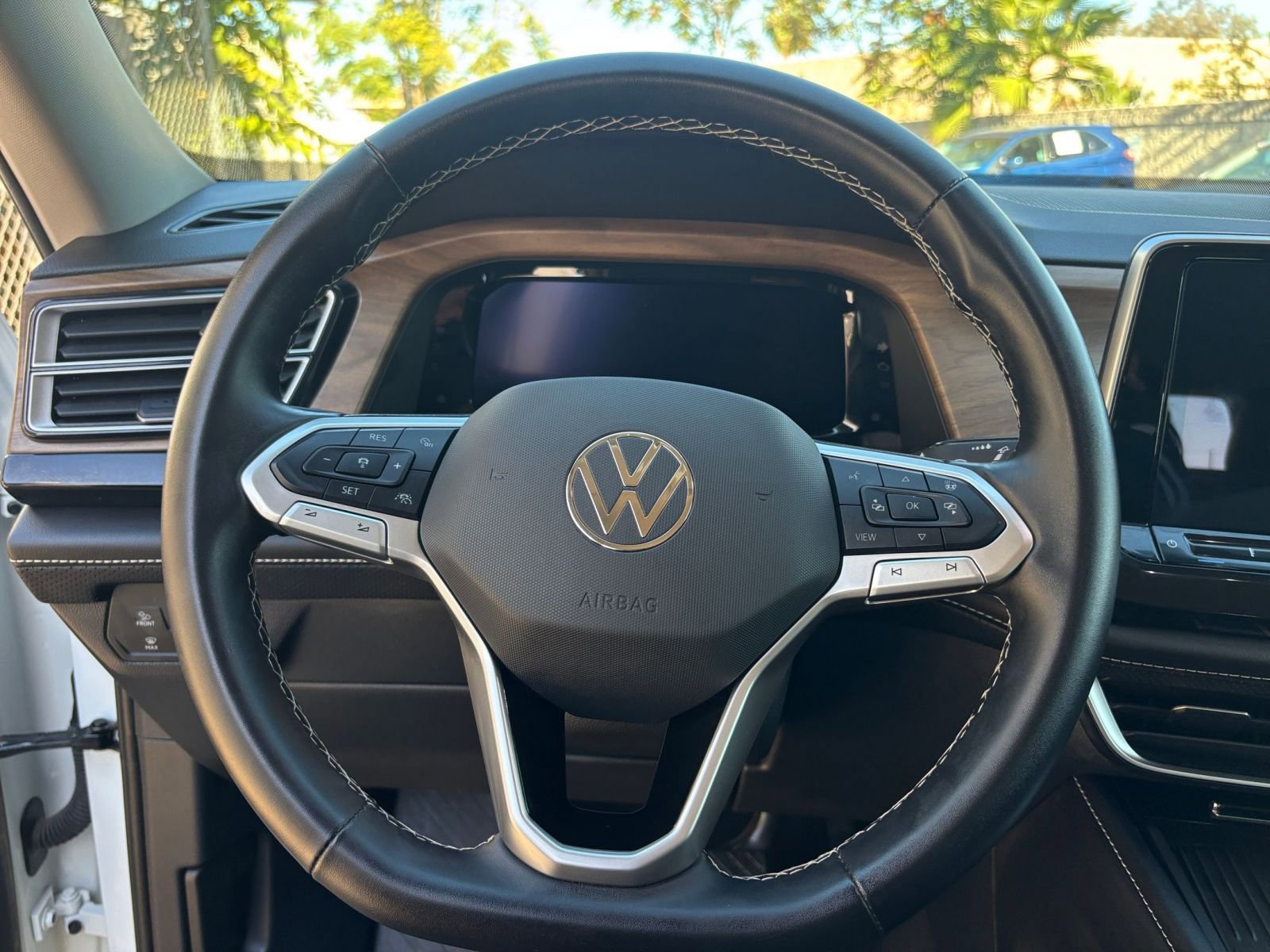 Thumbnail: 2025 Volkswagen Atlas - 29