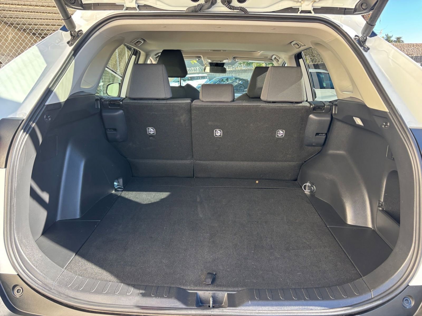 Thumbnail: 2025 Toyota RAV4 - 31