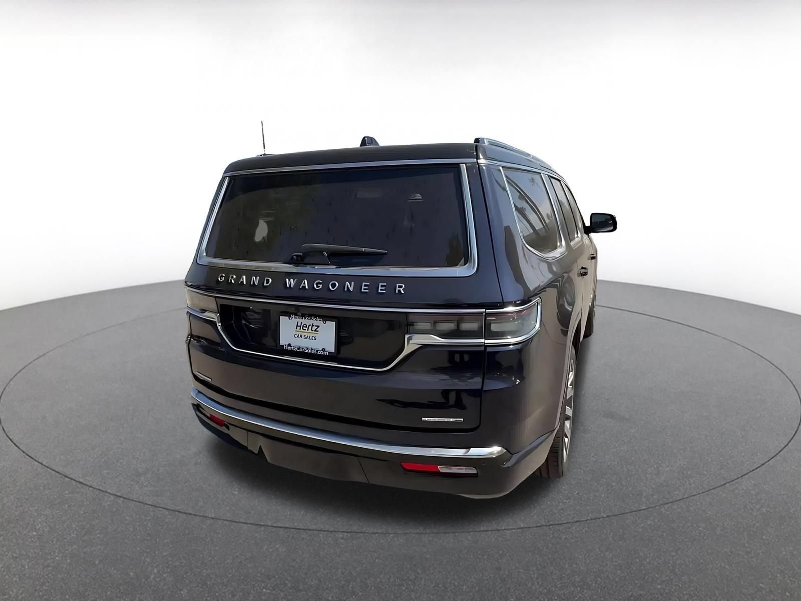 Thumbnail: 2023 Jeep Grand Wagoneer - 15