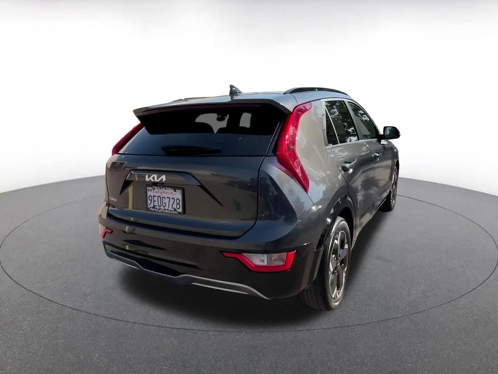 Thumbnail: 2023 Kia Niro - 13
