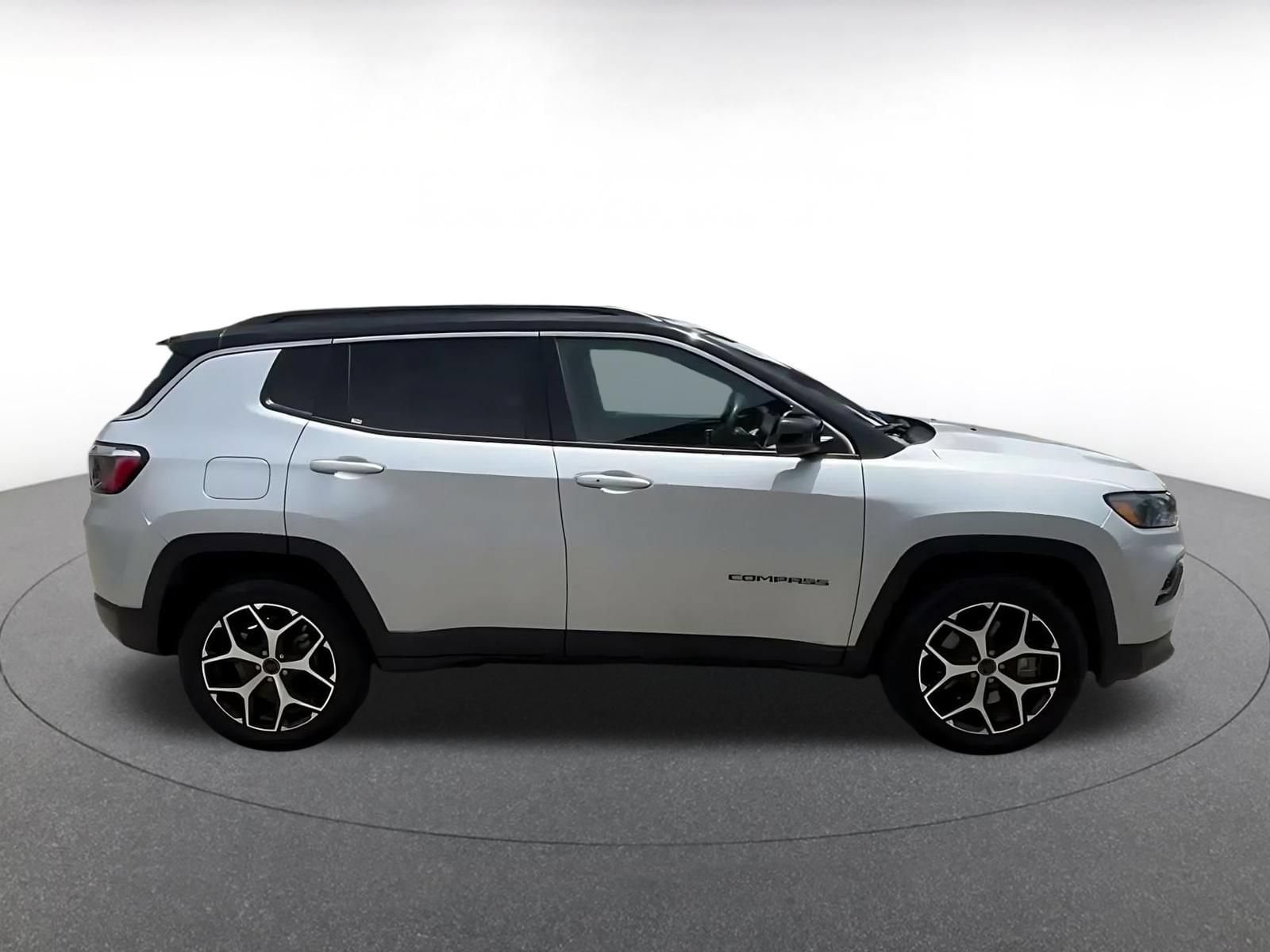 Thumbnail: 2025 Jeep Compass - 15