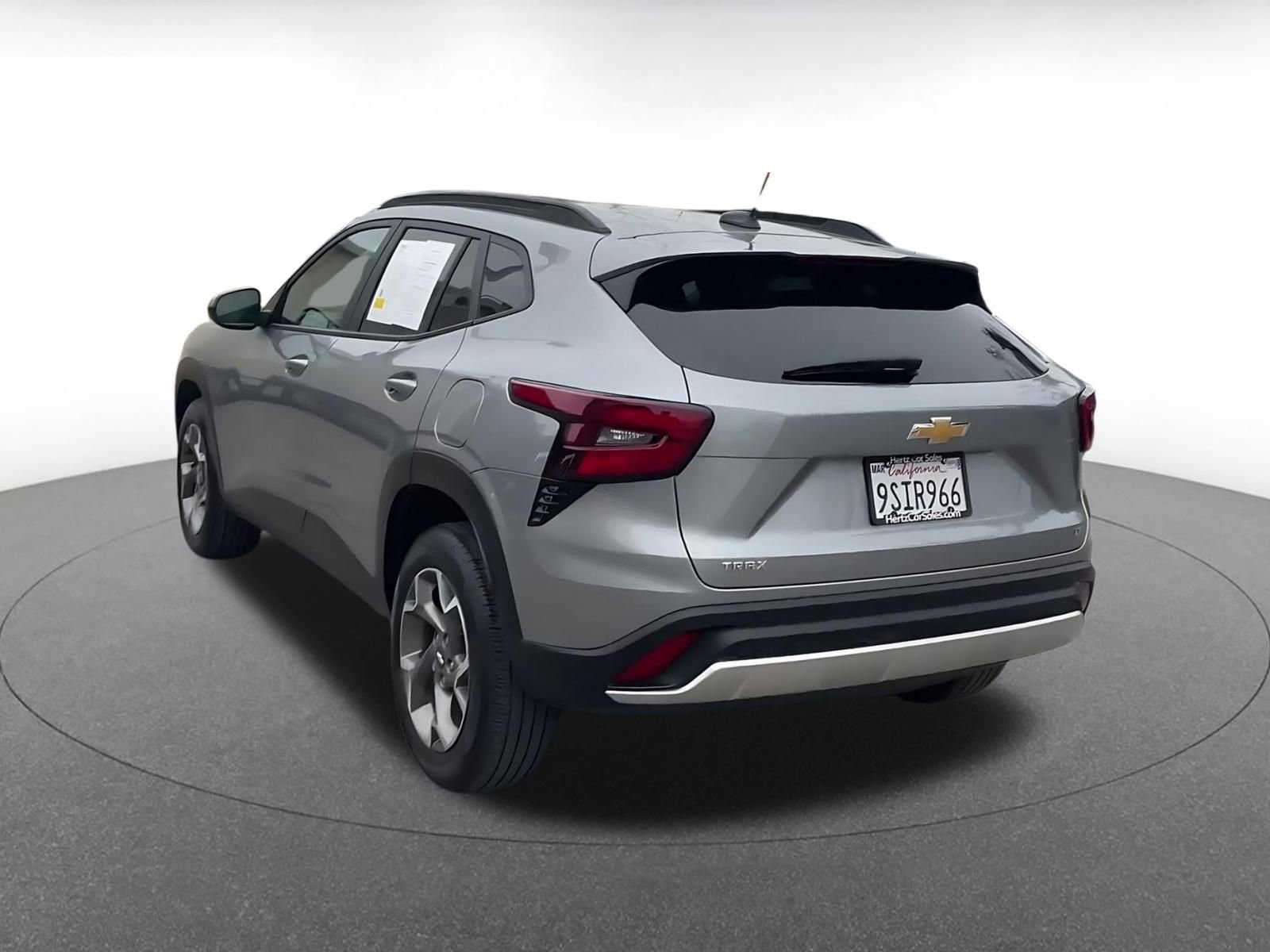 Thumbnail: 2025 Chevrolet Trax - 11