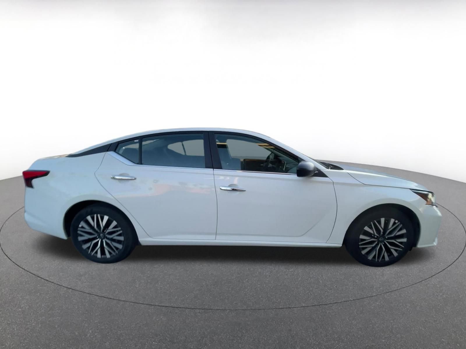 Thumbnail: 2025 Nissan Altima - 16