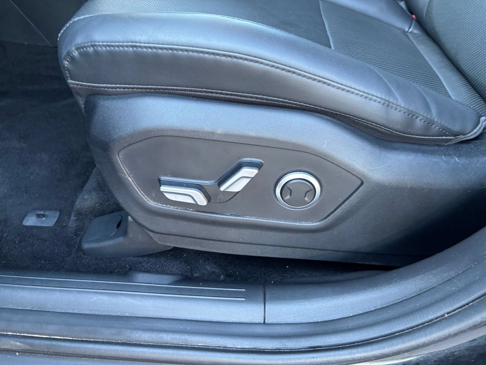 Thumbnail: 2025 Hyundai Santa Fe - 22
