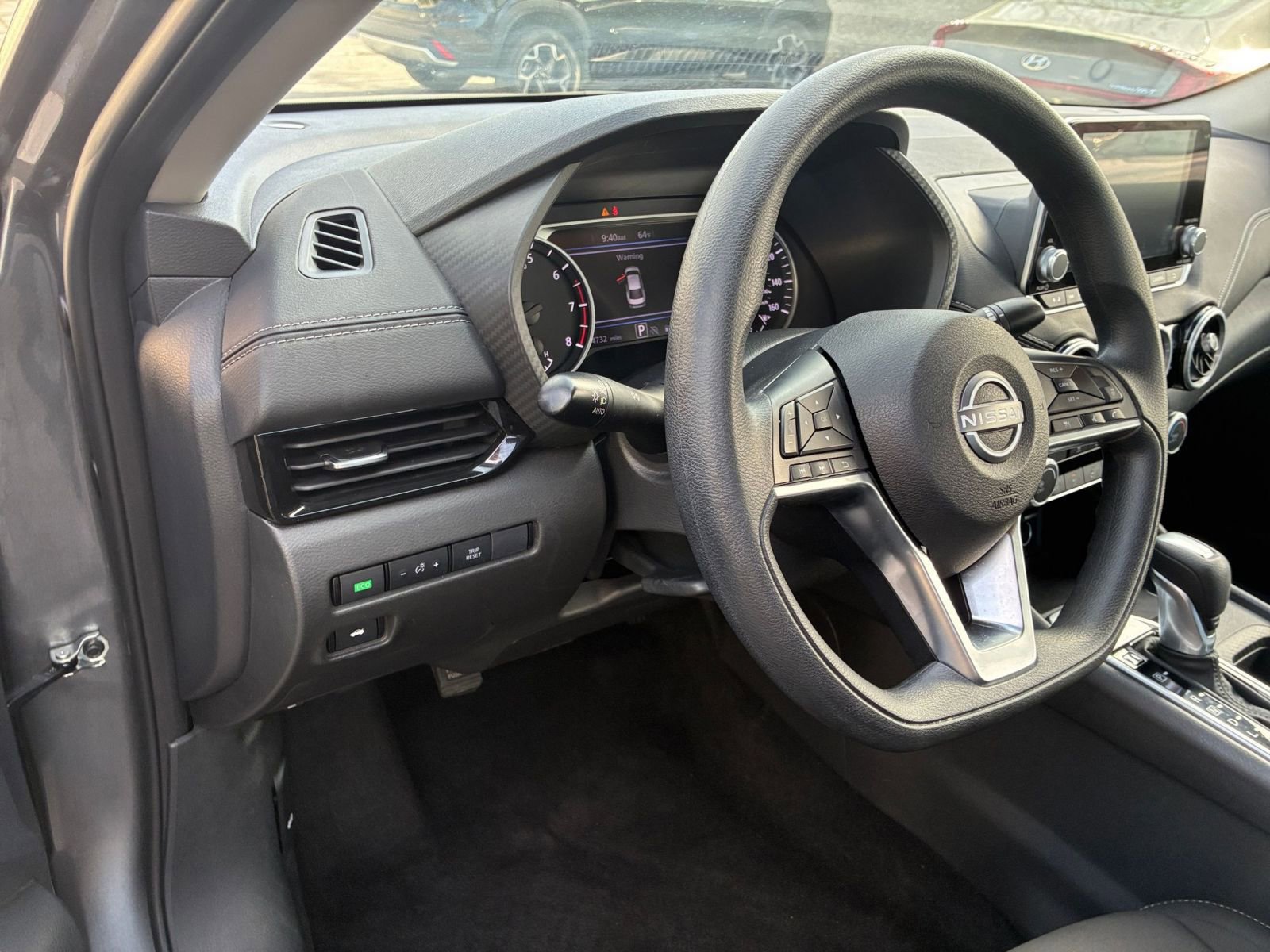 Thumbnail: 2025 Nissan Sentra - 33