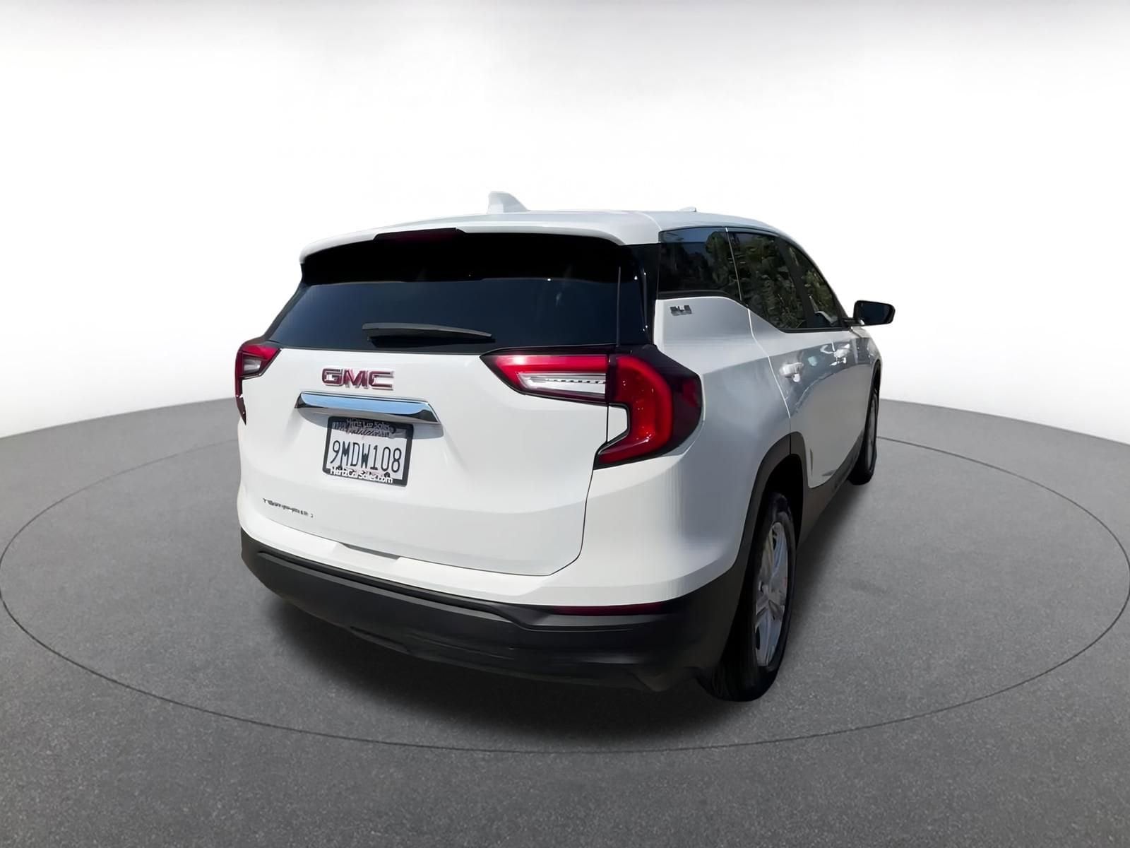 Thumbnail: 2024 GMC Terrain - 13