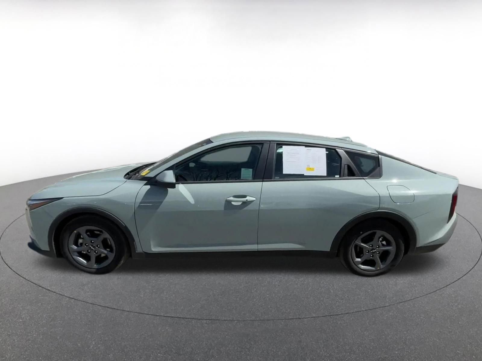 Thumbnail: 2025 Kia K4 - 9