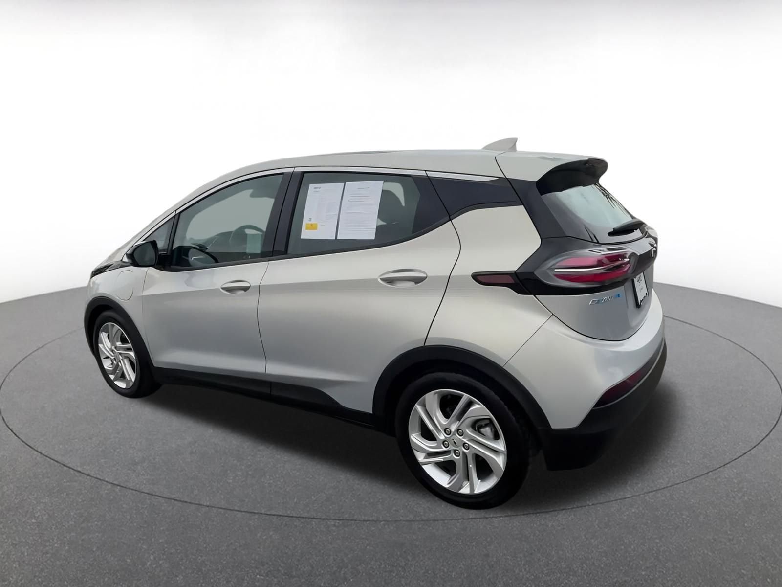 Thumbnail: 2023 Chevrolet Bolt EV - 10