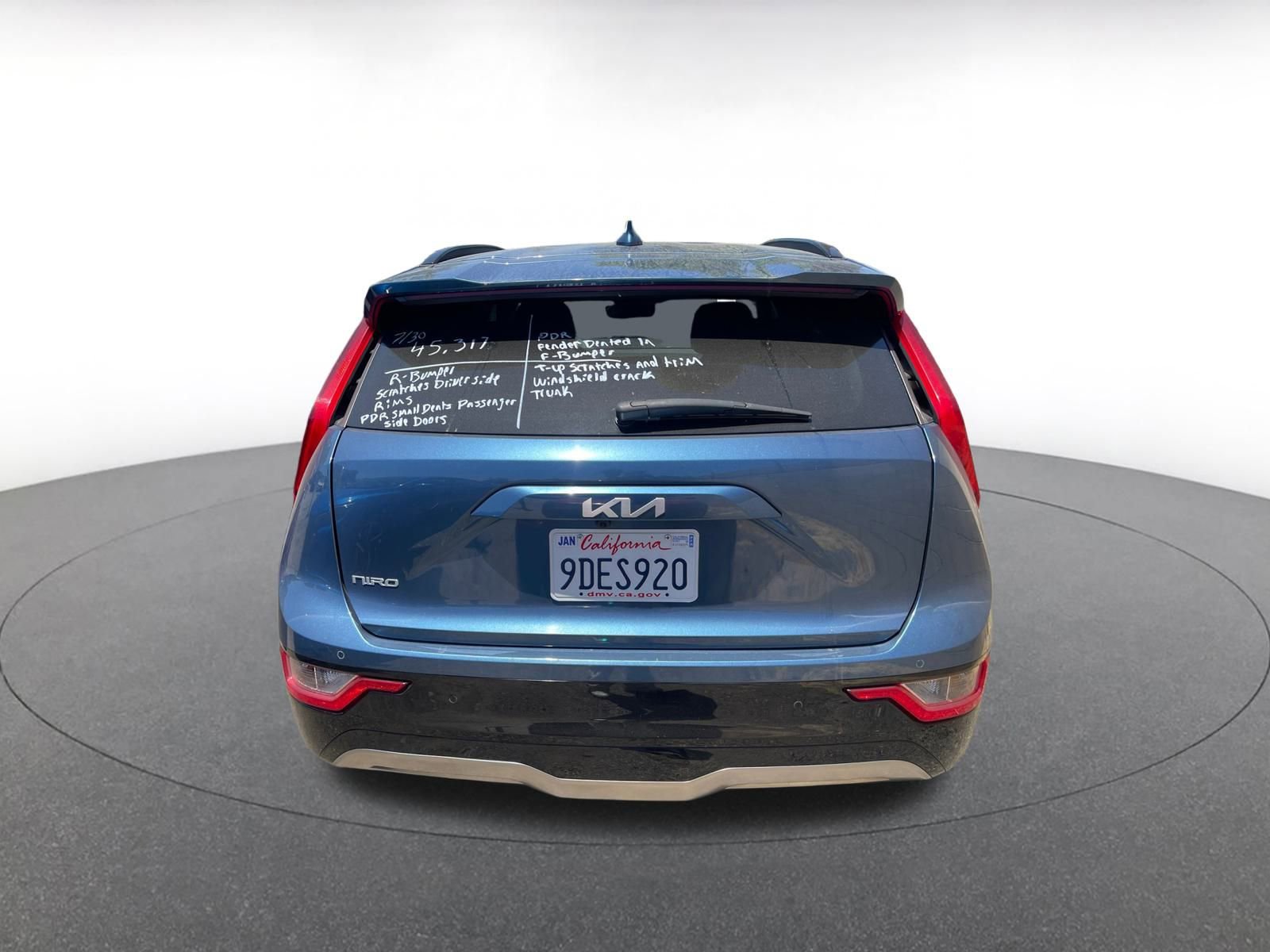 Thumbnail: 2023 Kia Niro - 6