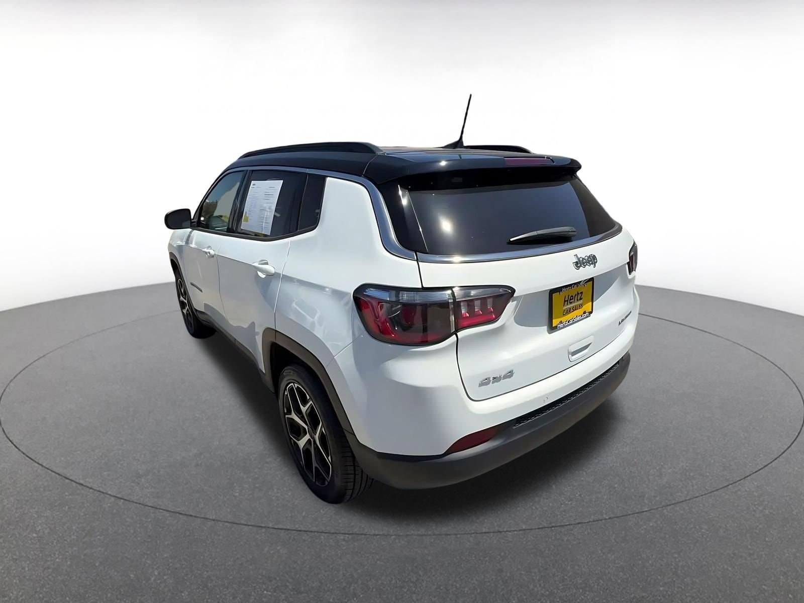 Thumbnail: 2025 Jeep Compass - 9