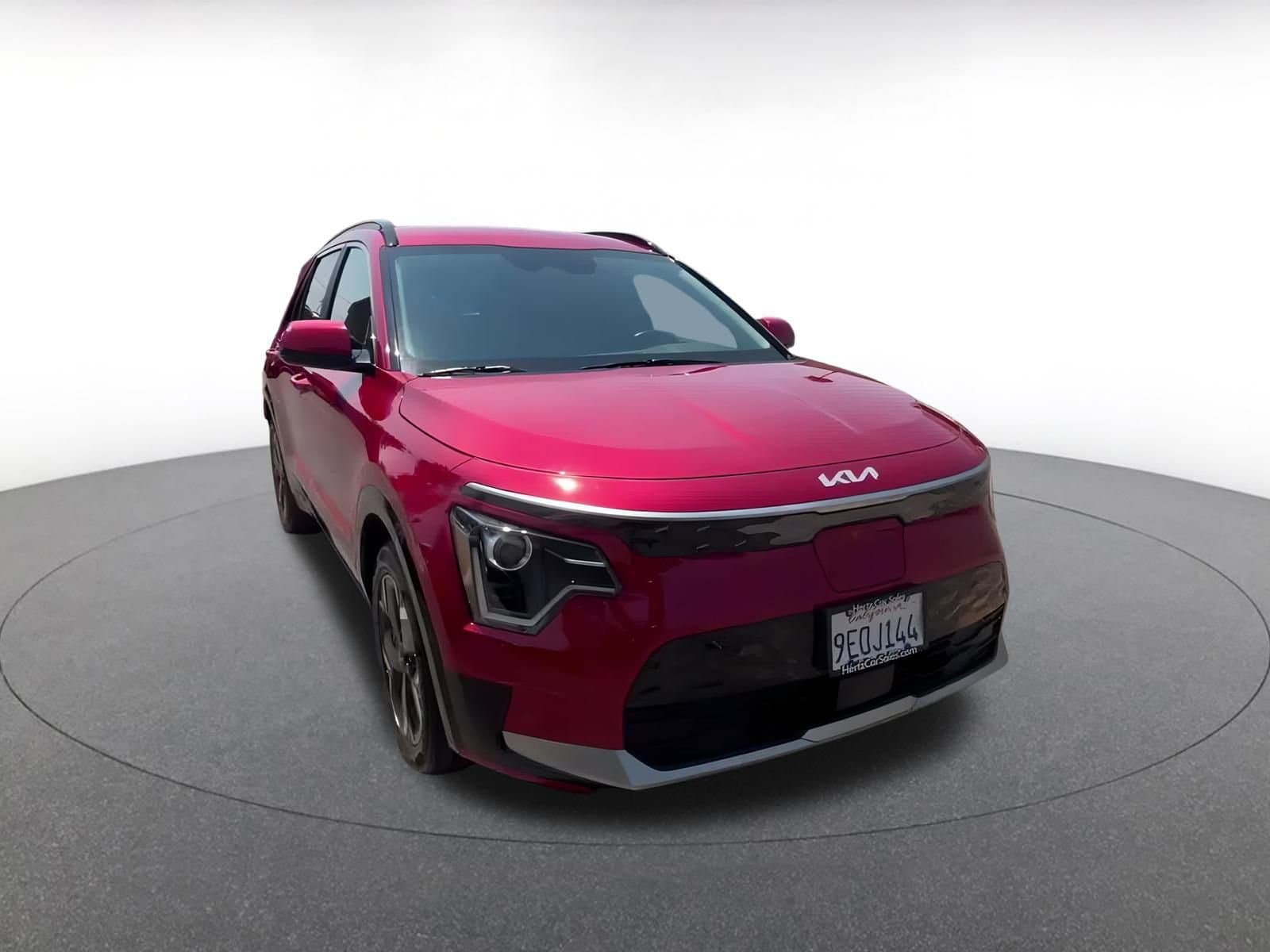 Thumbnail: 2023 Kia Niro - 3